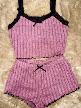 NWOT Cozy Ribbed Two-Piece Loungewear Set - Pink with Black Trim